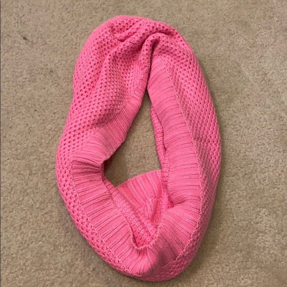 Victoria’s Secret Infinity Scarf - Picture 1 of 4